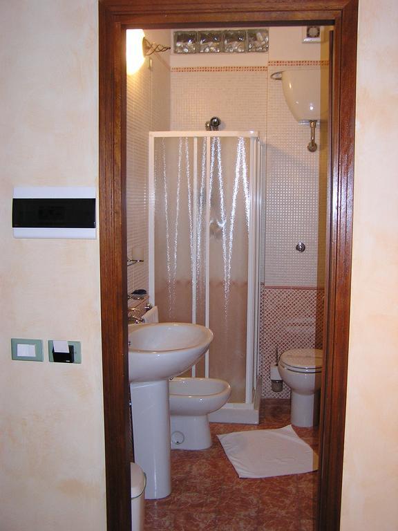 Hotel Mistral Portoscuso Quarto foto